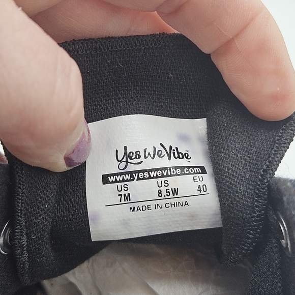 Yes We Vibe Blue And Black Mandala Sneakers Size 8.5-Women's, 7 -Men's - Picture 5 of 16